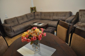 Tamara's Apartment In Avlabari